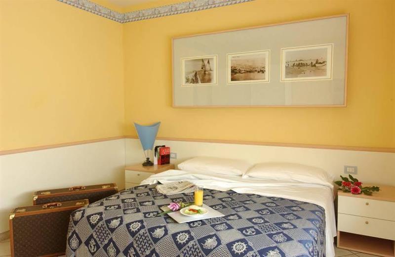 Hotel Valverde & Residenza チェゼナーティコ エクステリア 写真